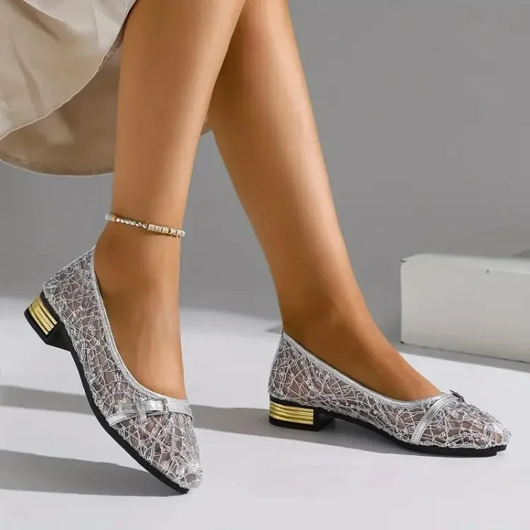 Women's Casual Slippers Made of Lace and Mesh