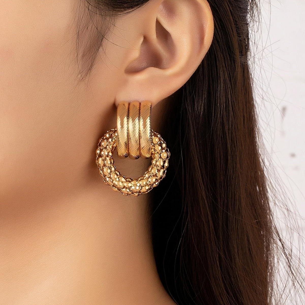 Elegant Circle Design Gold-Tone Geometric Earrings