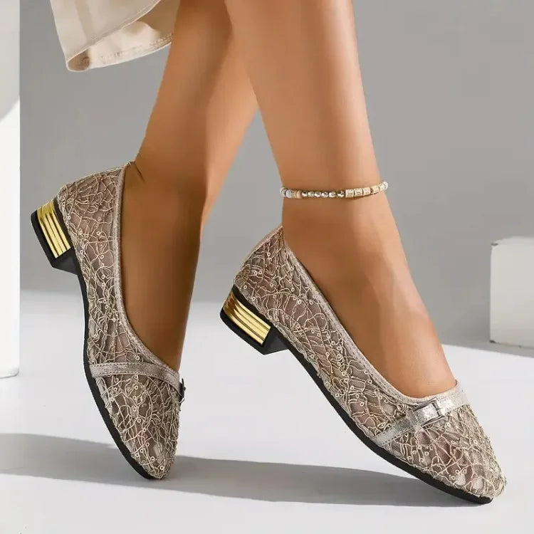 Women's Casual Slippers Made of Lace and Mesh